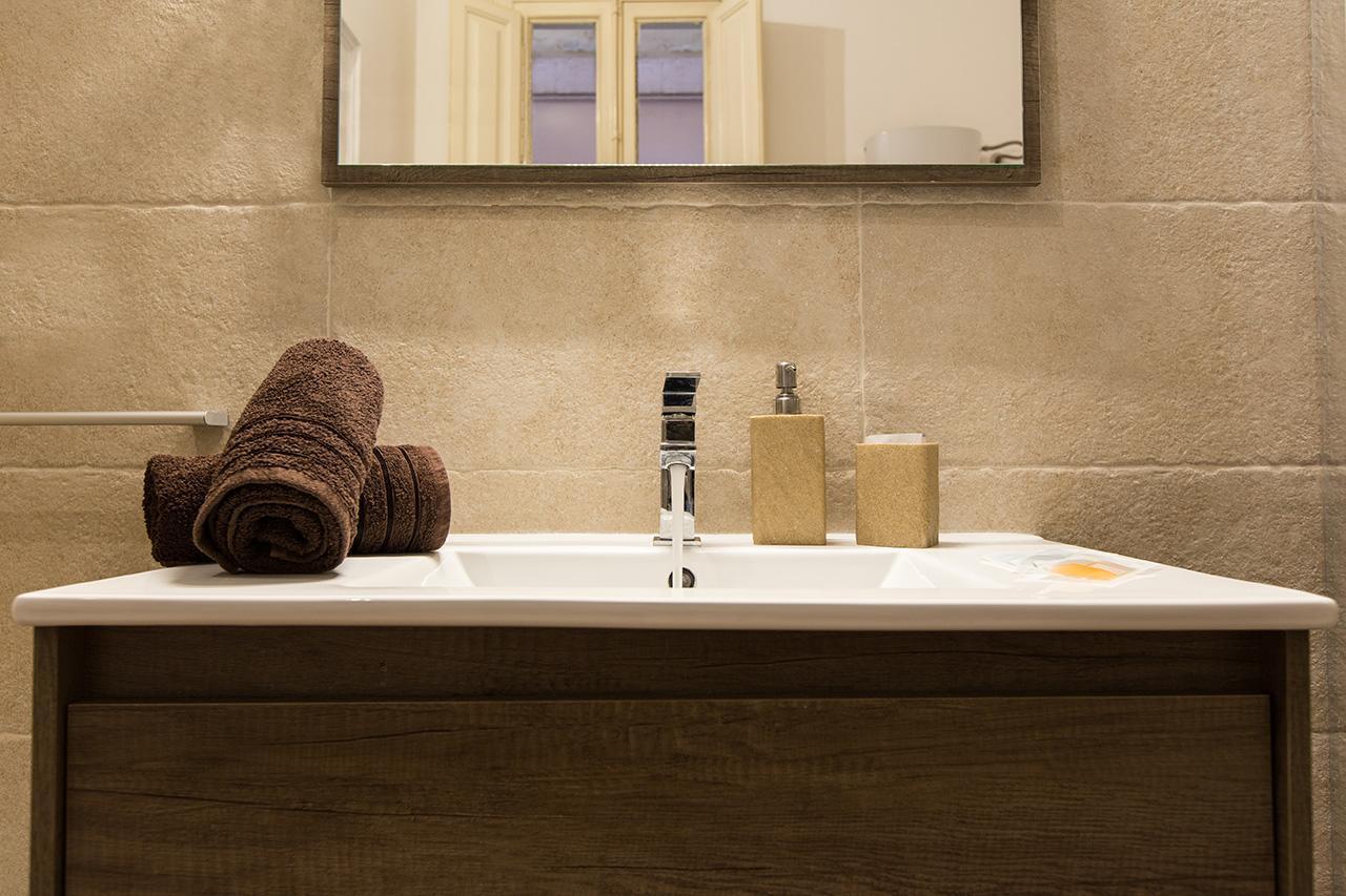 Suite Cagliaritane Notti In Centro Bagian luar foto