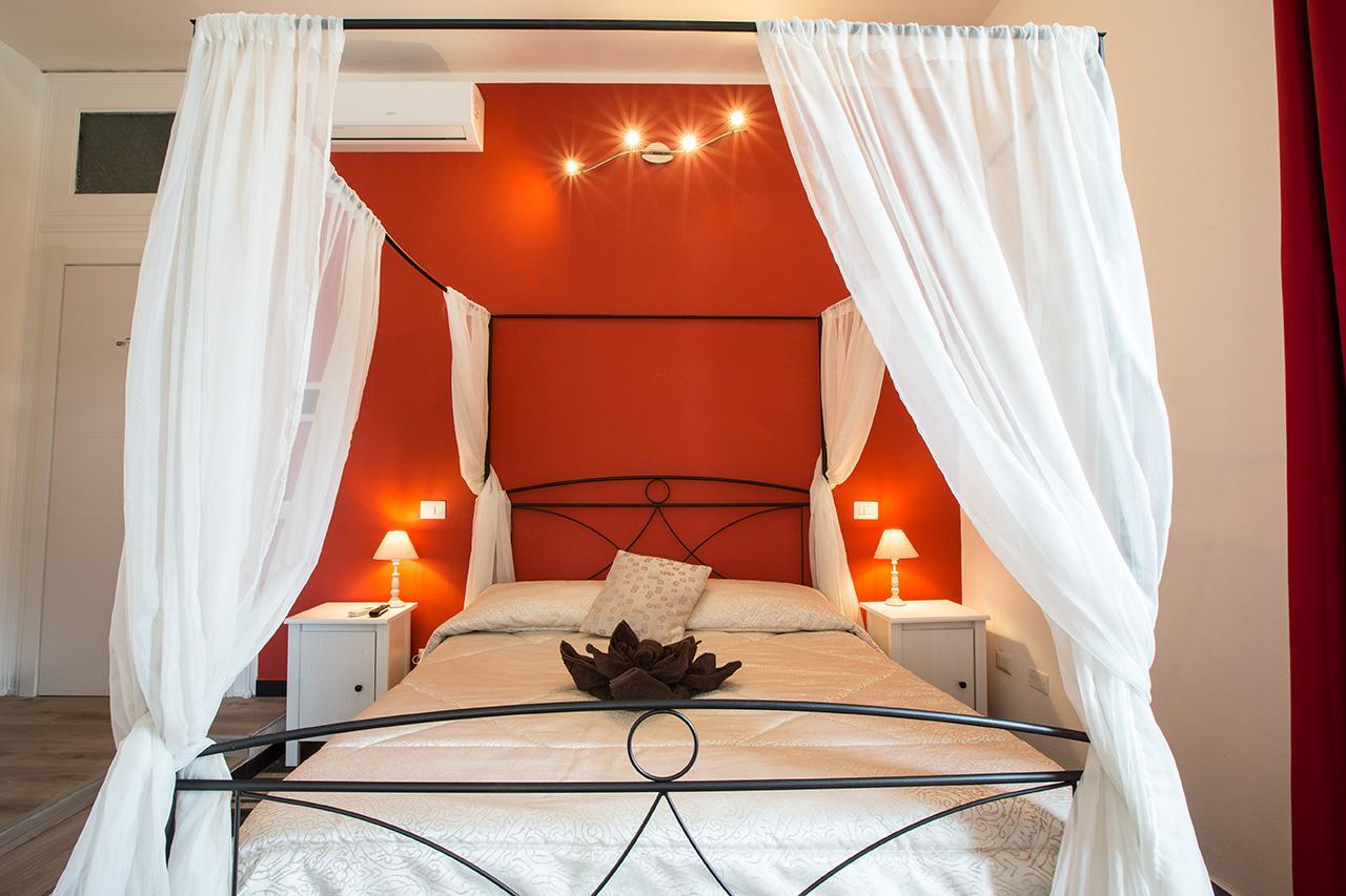 Suite Cagliaritane Notti In Centro Bagian luar foto